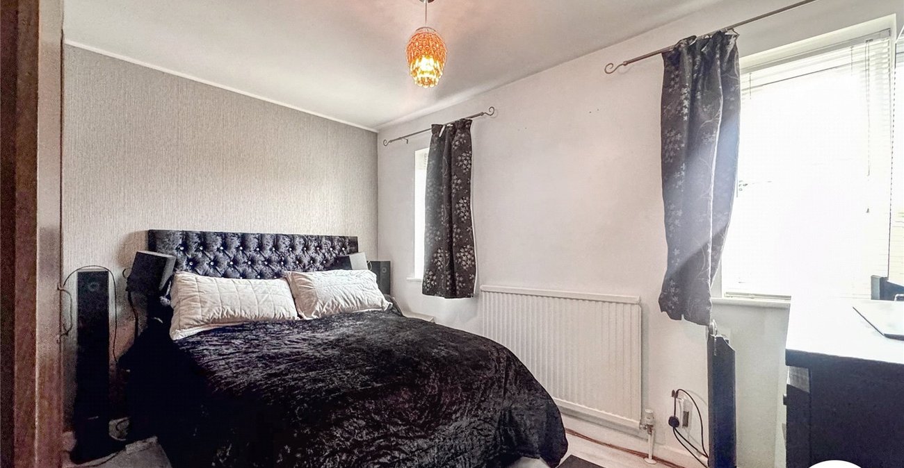 1 bedroom house for sale in Maidstone | Robinson Michael & Jackson