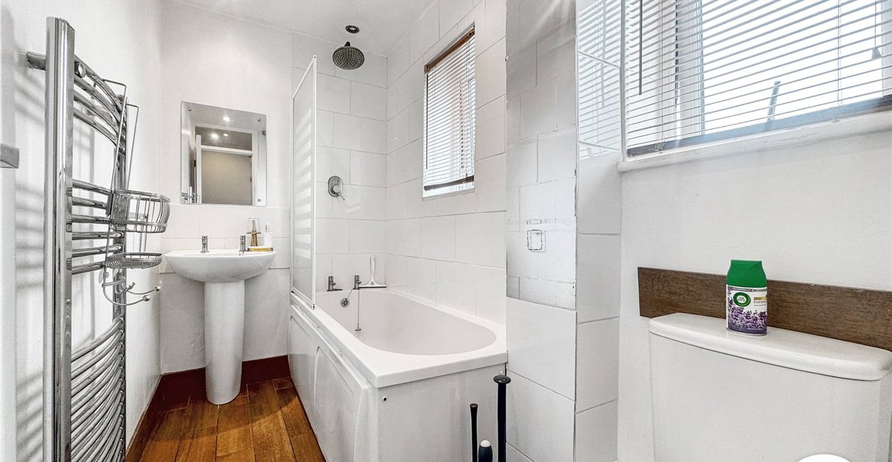 1 bedroom house for sale in Maidstone | Robinson Michael & Jackson