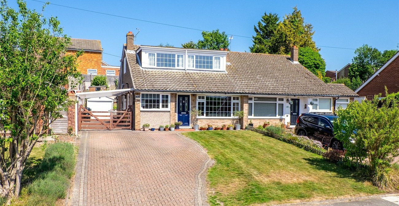 4 bedroom house for sale in Istead Rise | Robinson Michael & Jackson