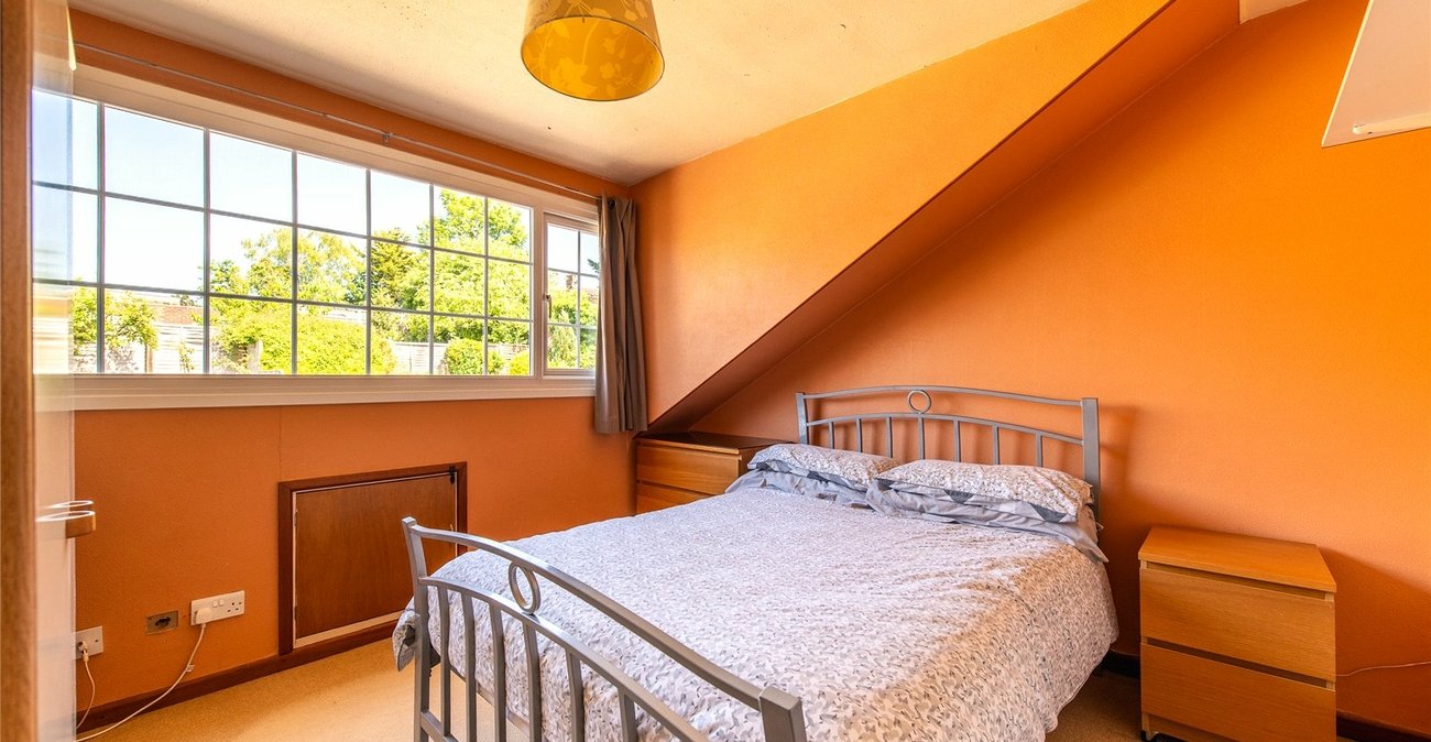 4 bedroom house for sale in Istead Rise | Robinson Michael & Jackson