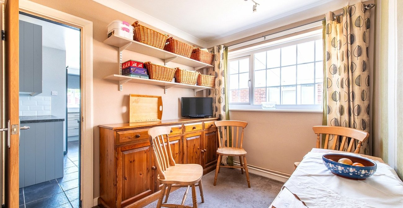 4 bedroom house for sale in Istead Rise | Robinson Michael & Jackson