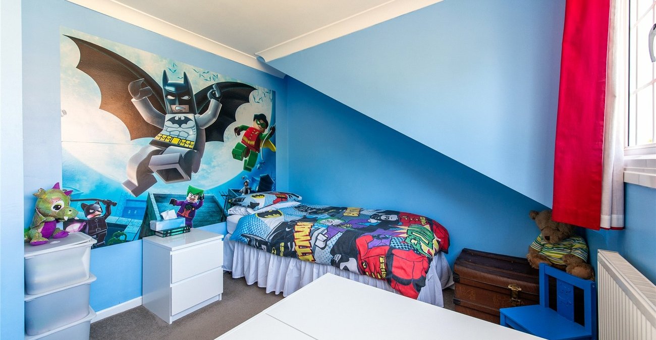 4 bedroom house for sale in Istead Rise | Robinson Michael & Jackson