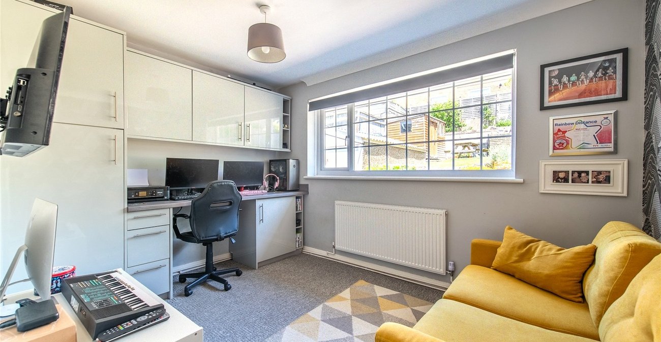 4 bedroom house for sale in Istead Rise | Robinson Michael & Jackson