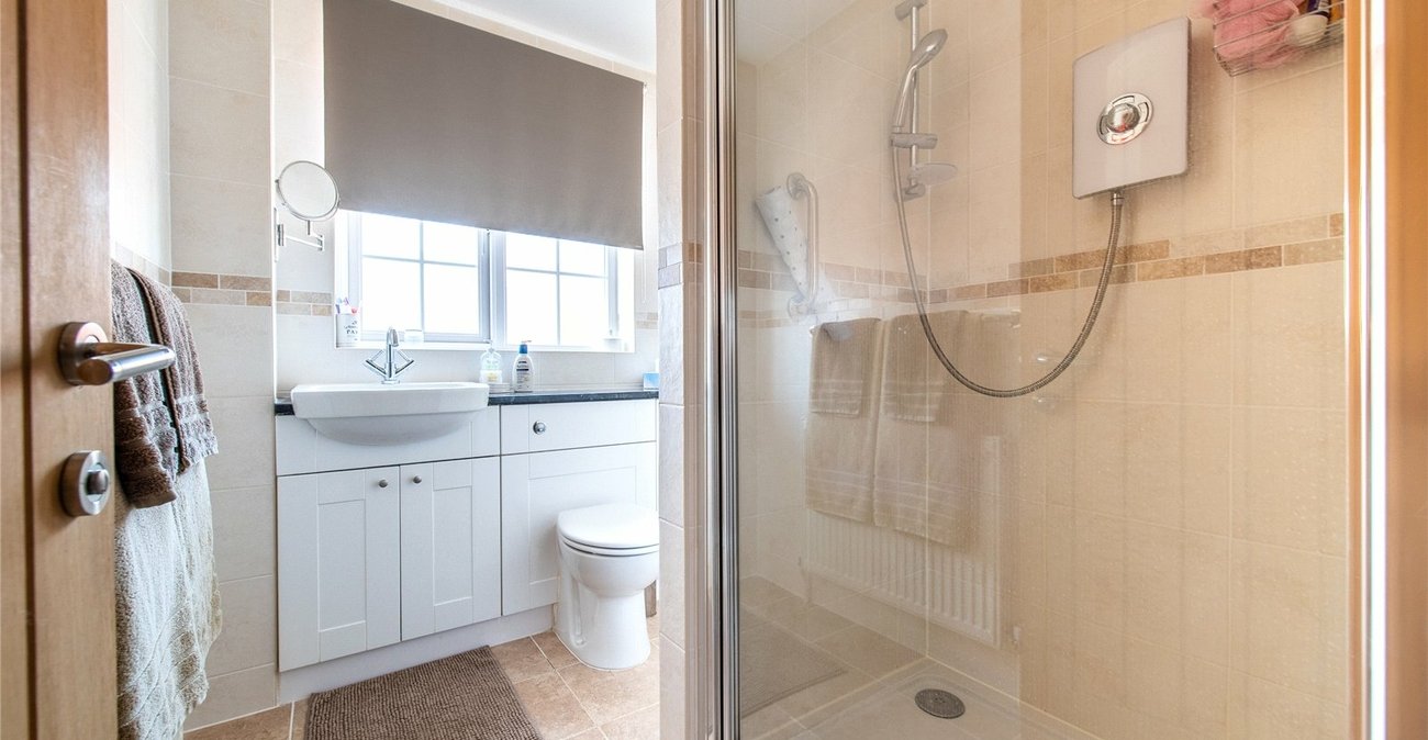 4 bedroom house for sale in Istead Rise | Robinson Michael & Jackson