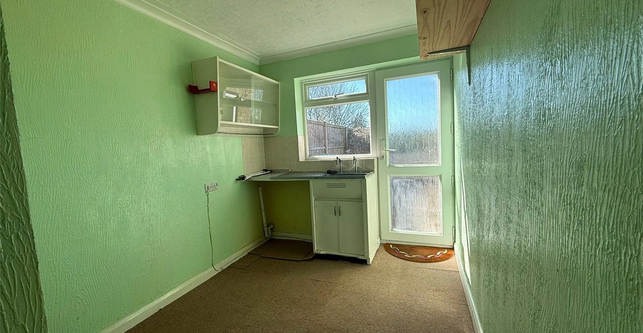 3 bedroom house for sale in Istead Rise | Robinson Michael & Jackson