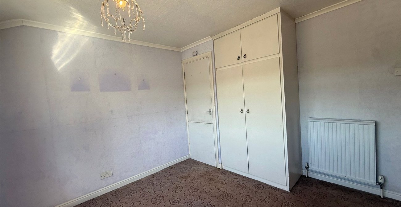 3 bedroom house for sale in Istead Rise | Robinson Michael & Jackson