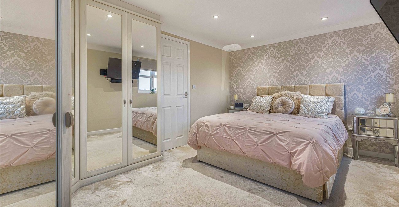 5 bedroom house for sale in Weavering | Robinson Michael & Jackson