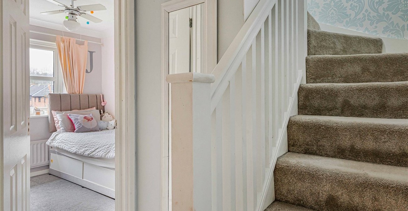 5 bedroom house for sale in Weavering | Robinson Michael & Jackson