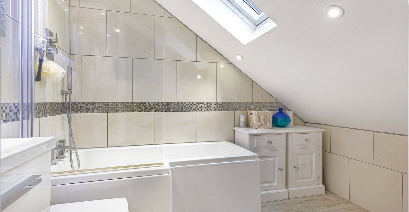 5 bedroom house for sale in Weavering | Robinson Michael & Jackson