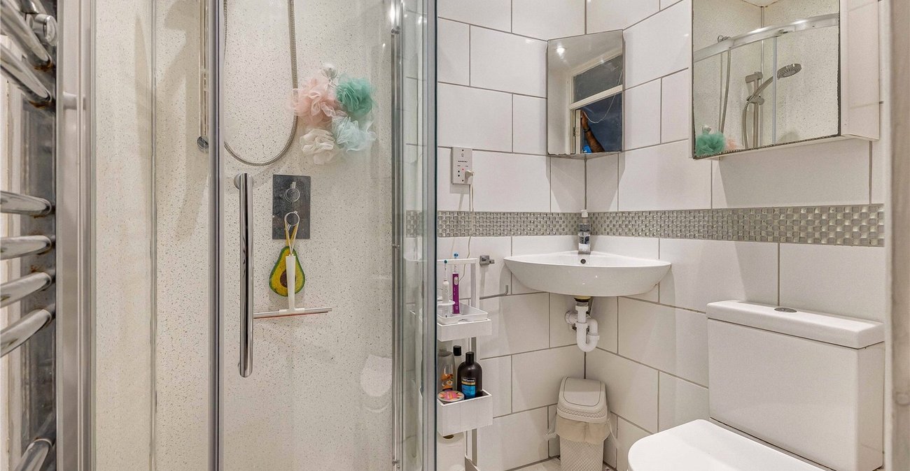 5 bedroom house for sale in Weavering | Robinson Michael & Jackson