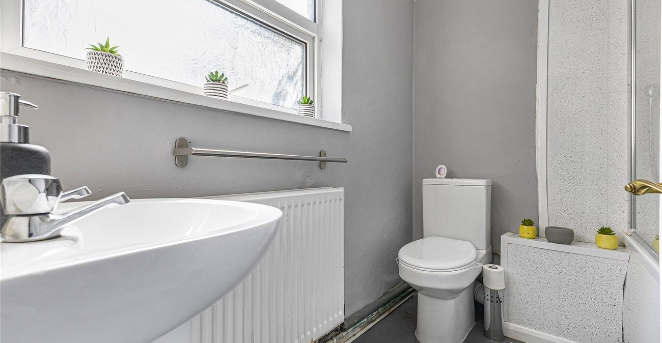 3 bedroom house for sale in Rochester | Robinson Michael & Jackson