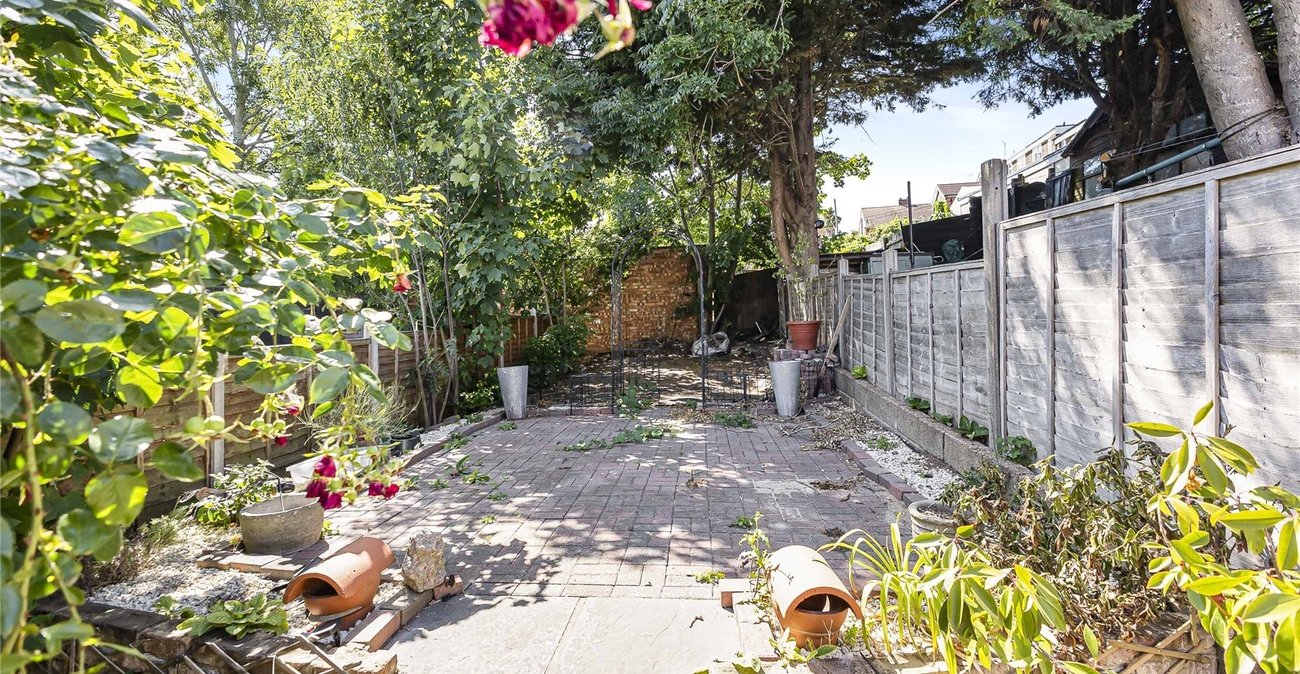 3 bedroom house for sale in Rochester | Robinson Michael & Jackson