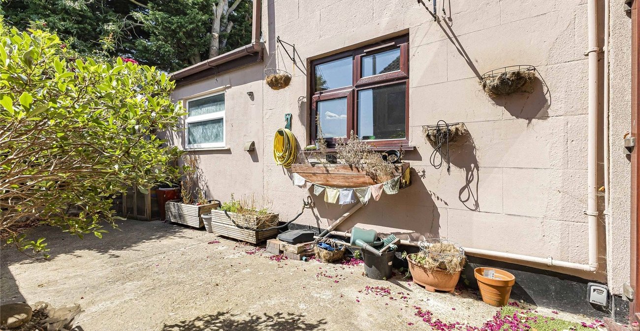 3 bedroom house for sale in Rochester | Robinson Michael & Jackson