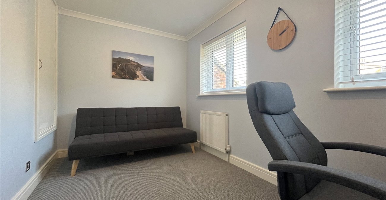 2 bedroom house for sale in Chatham | Robinson Michael & Jackson