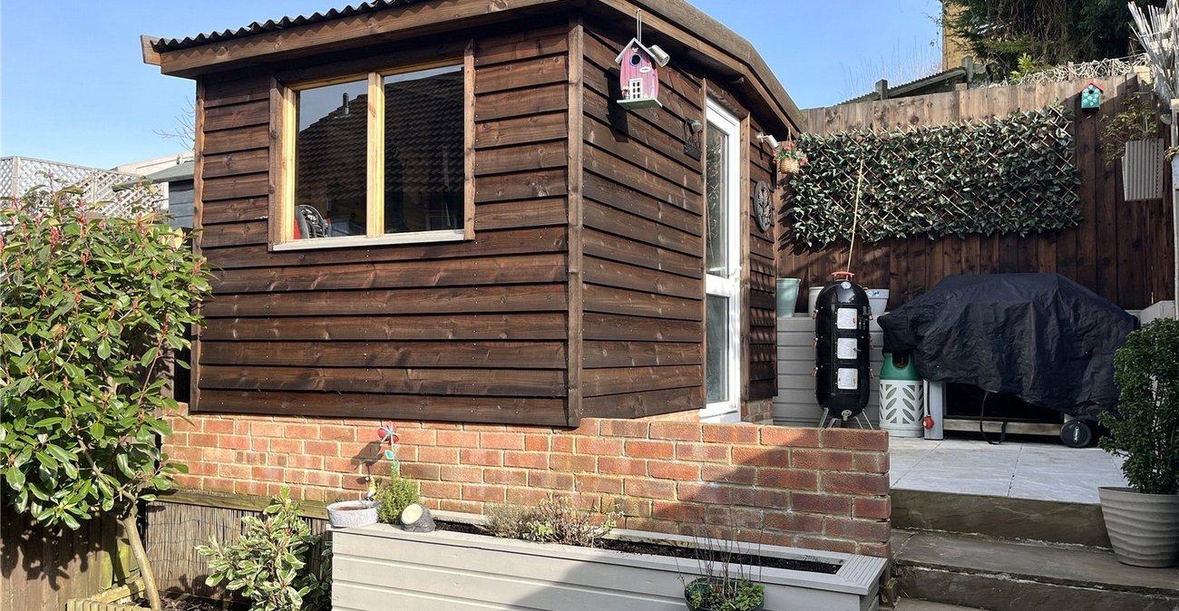 2 bedroom house for sale in Chatham | Robinson Michael & Jackson