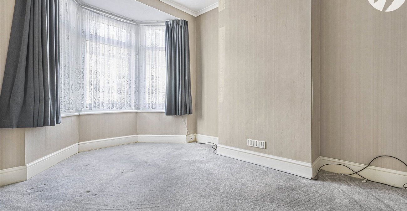2 bedroom house for sale in Rochester | Robinson Michael & Jackson