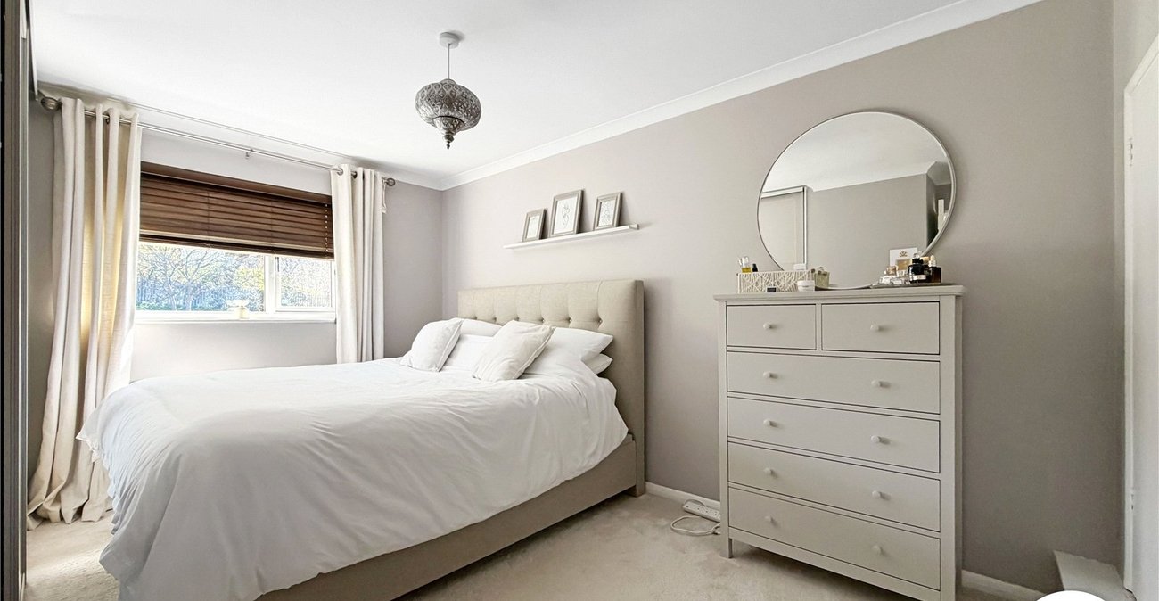 2 bedroom house for sale in Rochester | Robinson Michael & Jackson