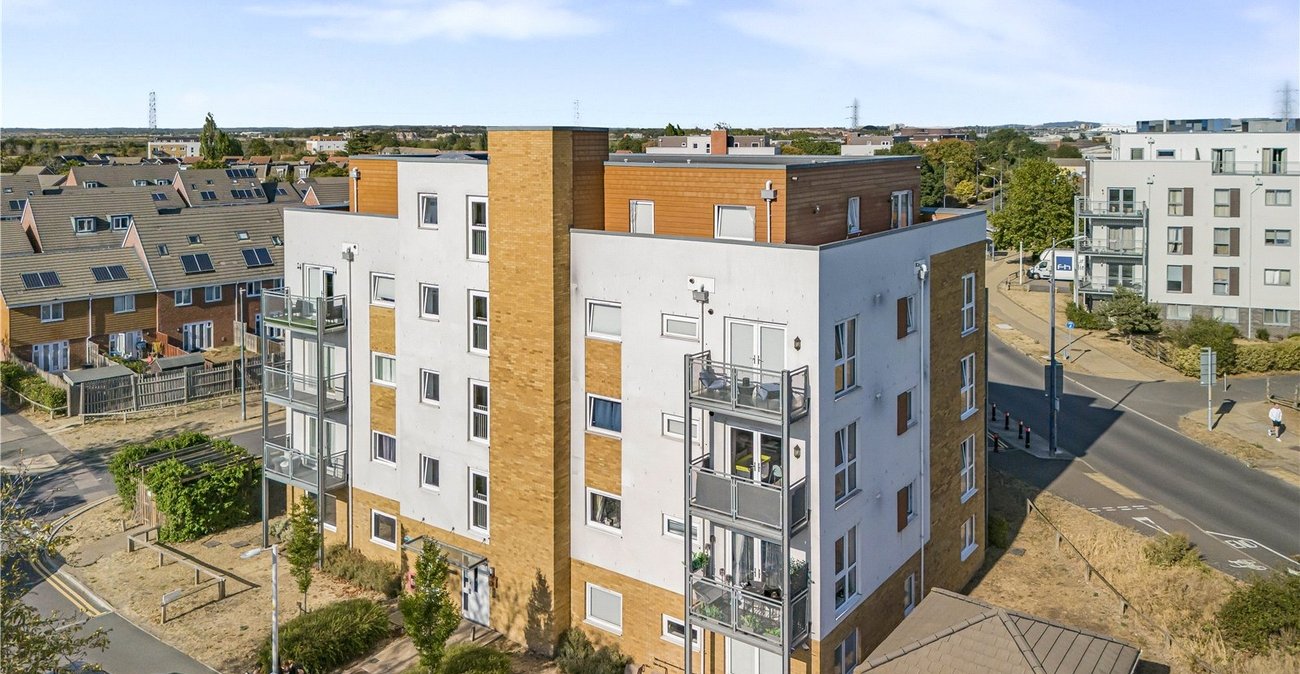 2 bedroom property for sale in Dartford | Robinson Jackson
