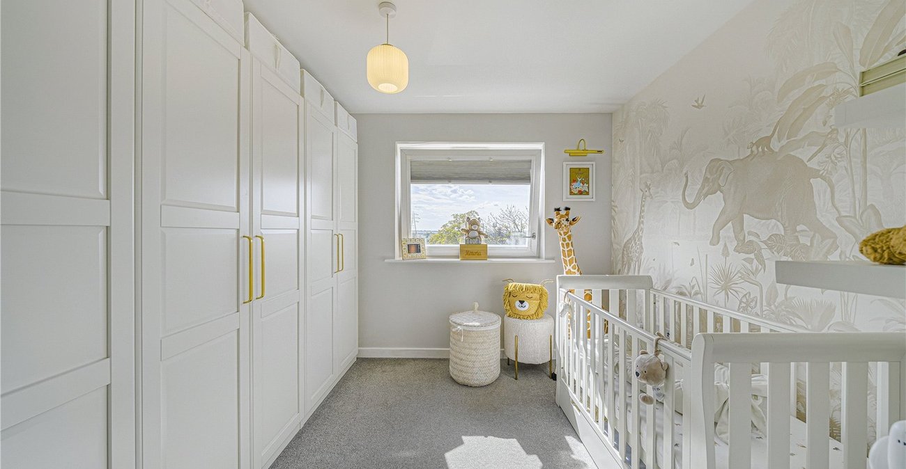 2 bedroom property for sale in Dartford | Robinson Jackson