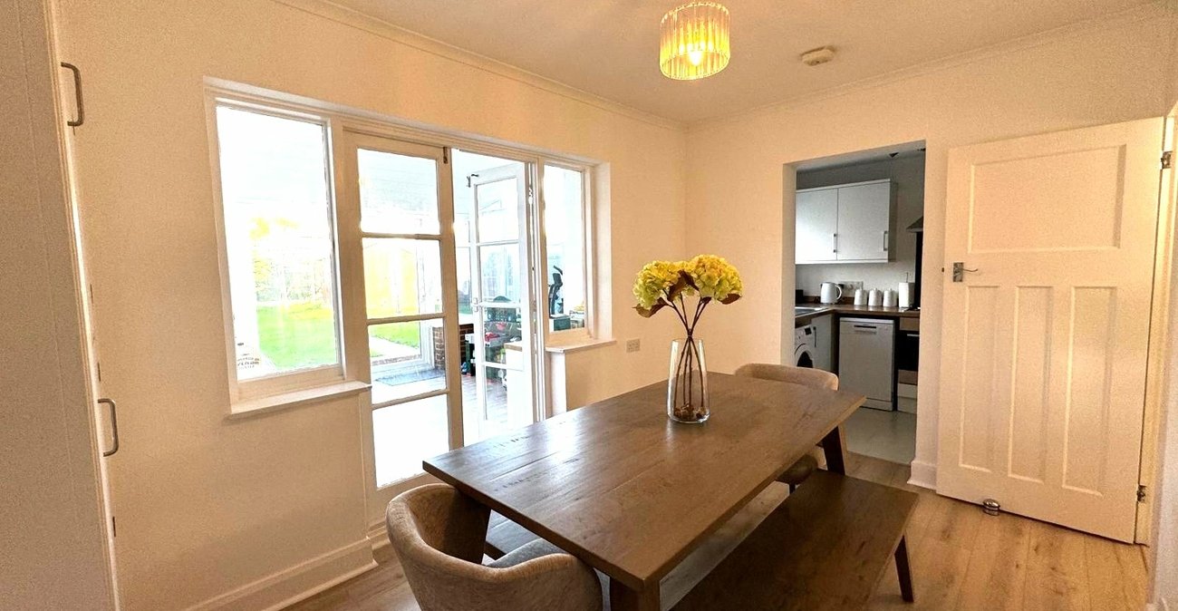 2 bedroom house for sale in Welling | Robinson Jackson