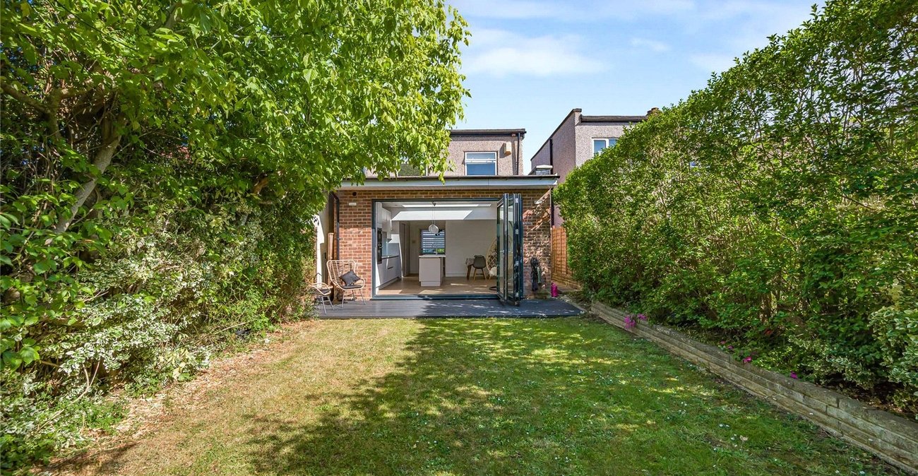 3 bedroom house for sale in Welling | Robinson Jackson