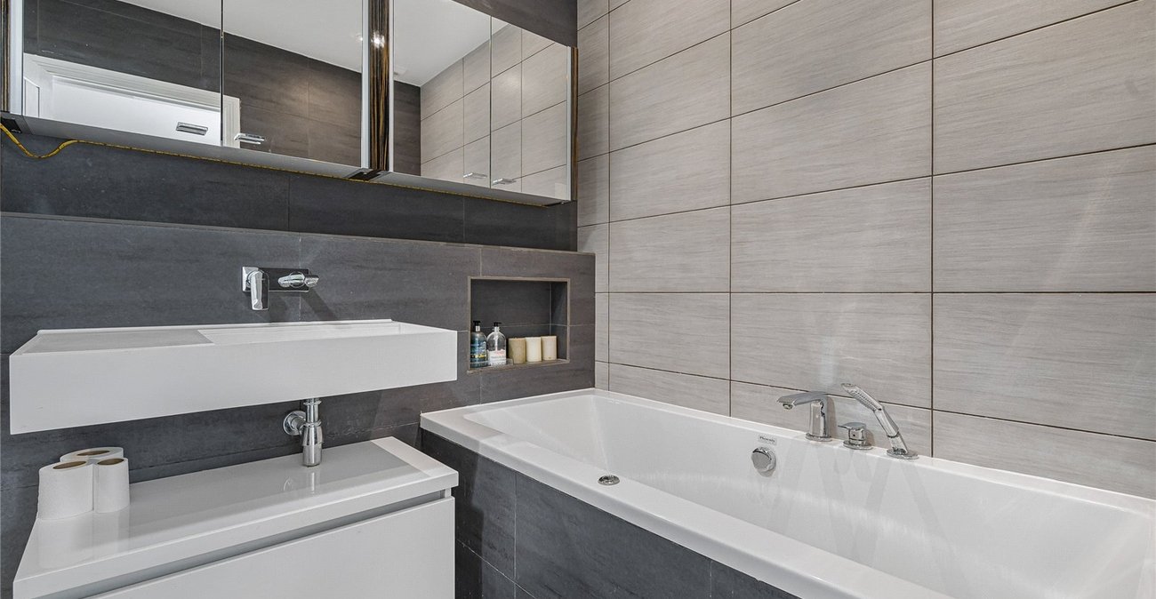3 bedroom house for sale in Welling | Robinson Jackson