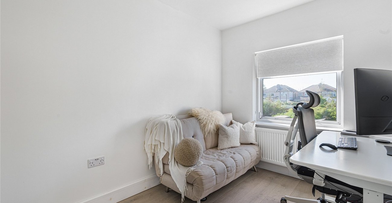 3 bedroom house for sale in Welling | Robinson Jackson