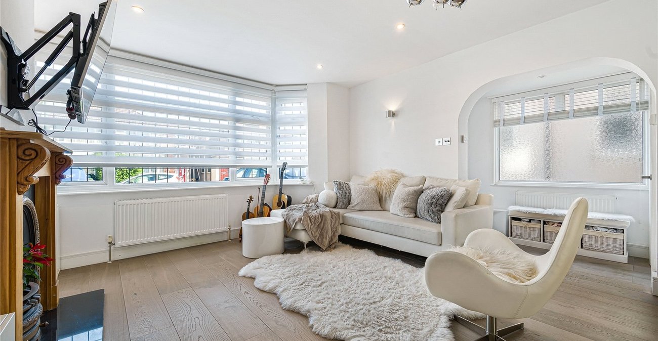 3 bedroom house for sale in Welling | Robinson Jackson