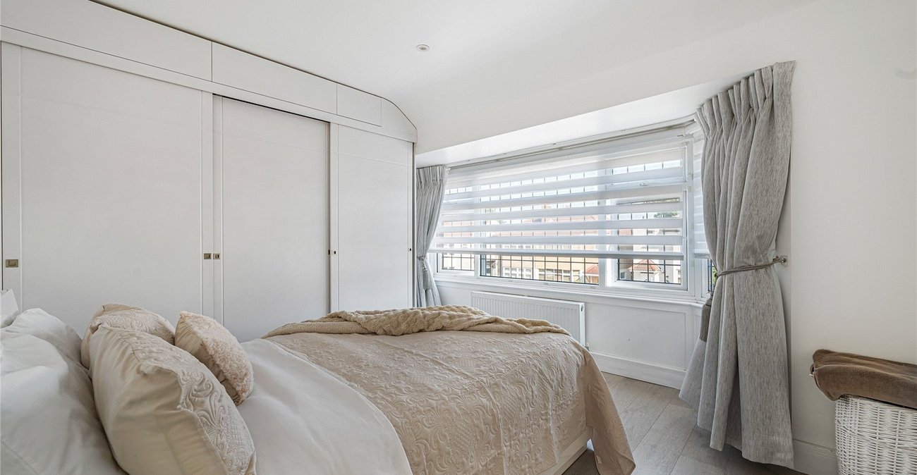 3 bedroom house for sale in Welling | Robinson Jackson