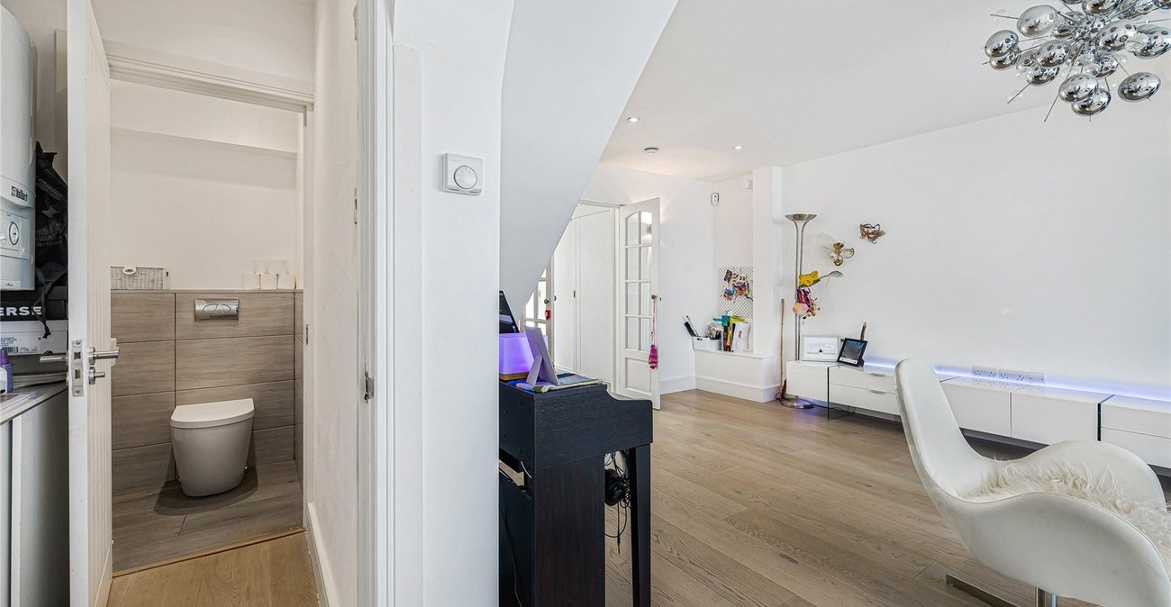 3 bedroom house for sale in Welling | Robinson Jackson