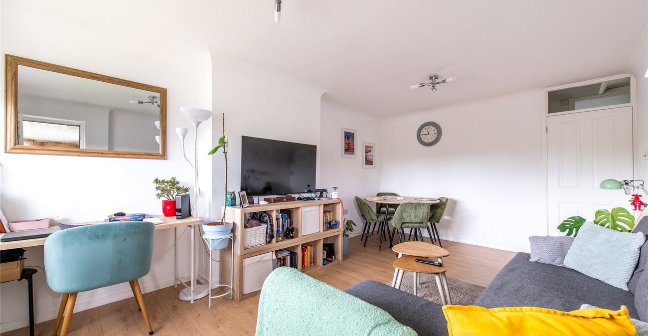 2 bedroom property for sale in Maidstone | Robinson Michael & Jackson