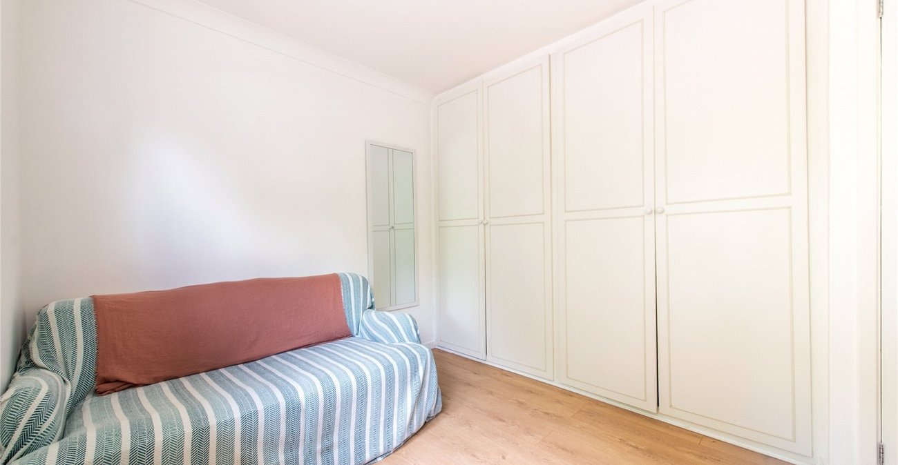 2 bedroom property for sale in Maidstone | Robinson Michael & Jackson