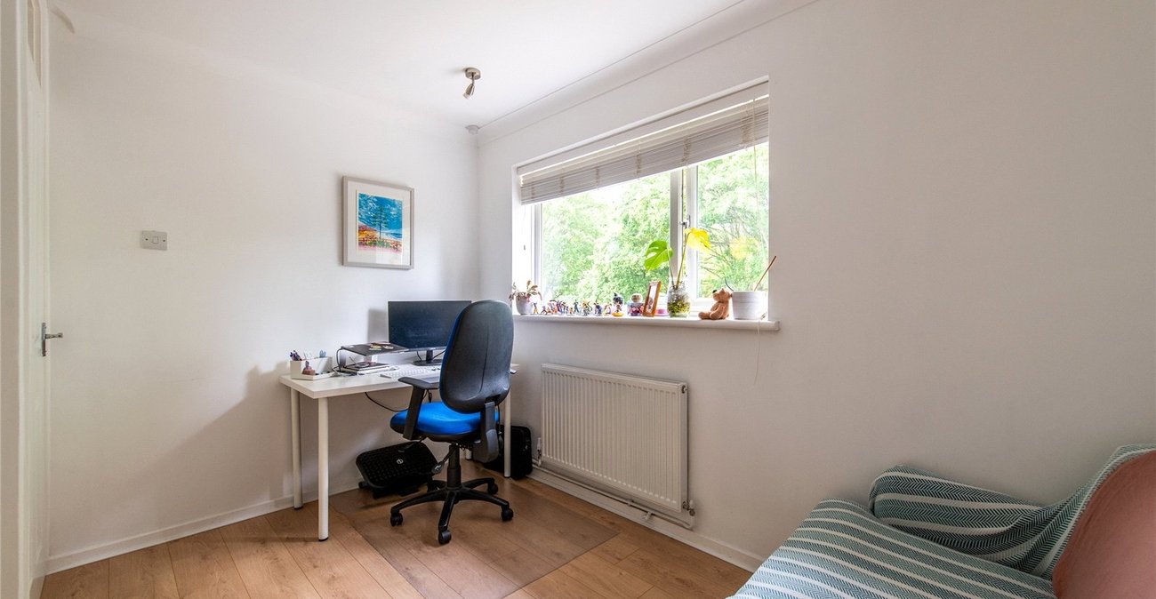 2 bedroom property for sale in Maidstone | Robinson Michael & Jackson