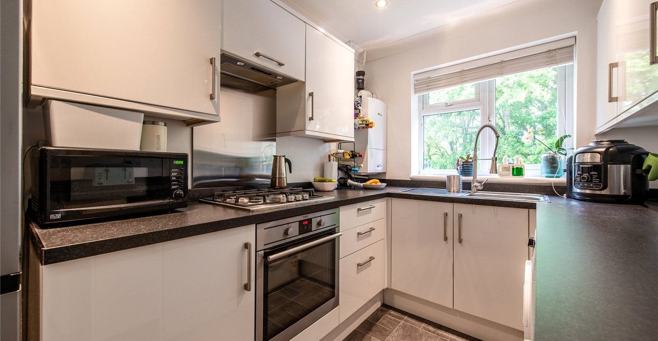 2 bedroom property for sale in Maidstone | Robinson Michael & Jackson