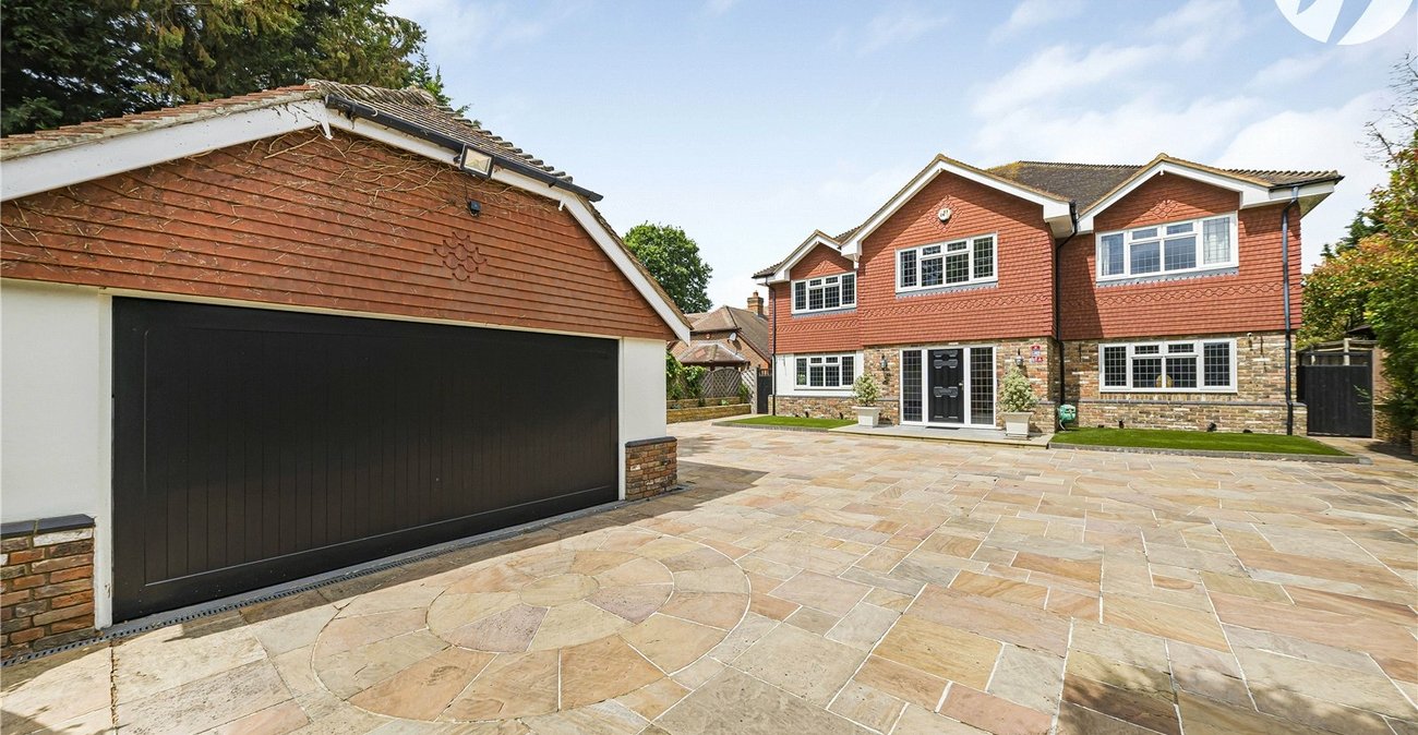 5 bedroom house for sale in Dartford | Robinson Jackson