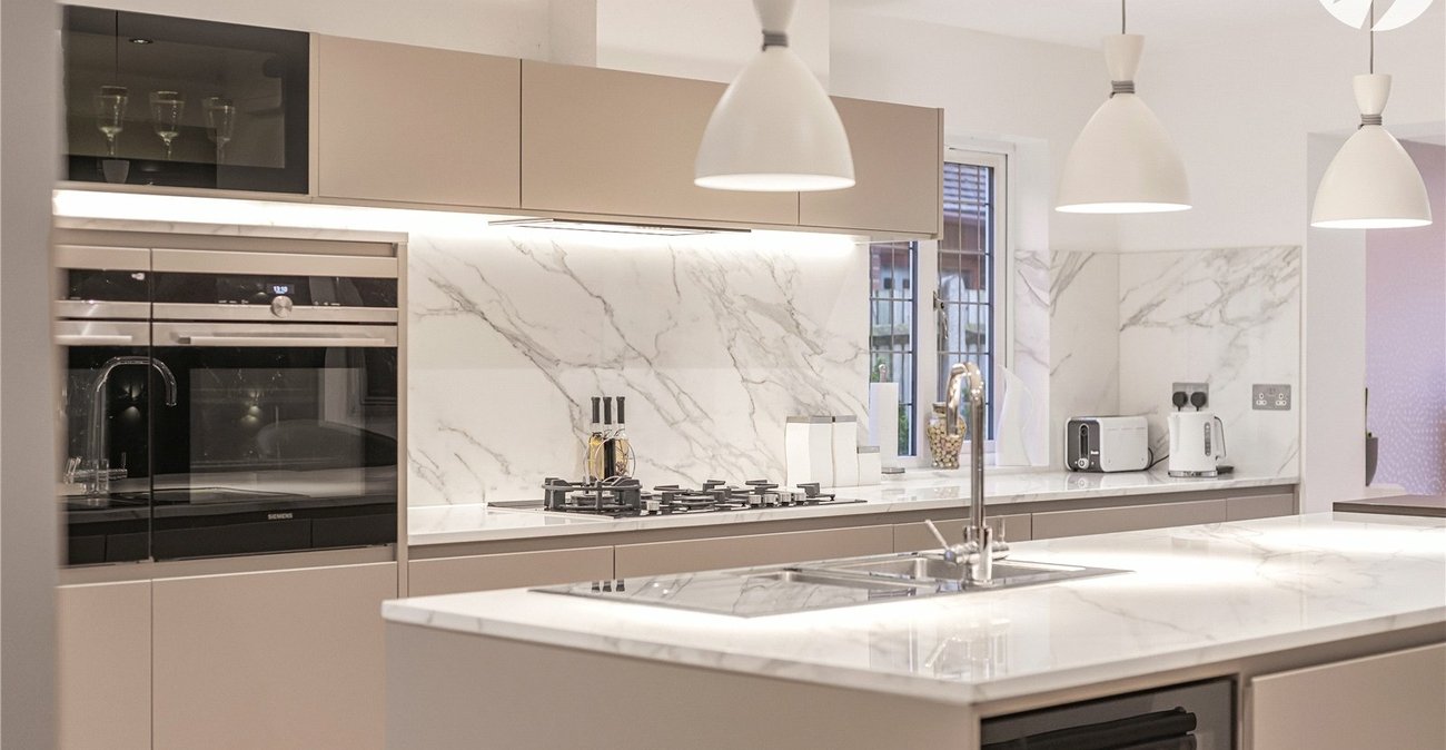 5 bedroom house for sale in Dartford | Robinson Jackson