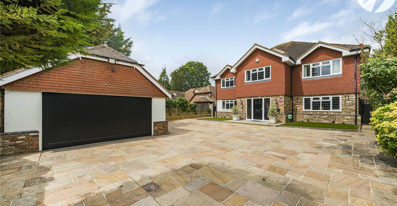 5 bedroom house for sale in Dartford | Robinson Jackson