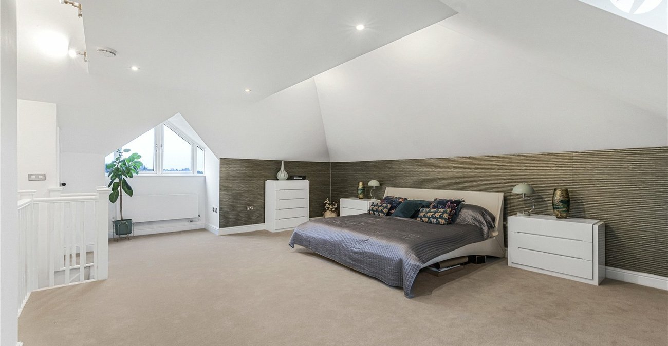 5 bedroom house for sale in Dartford | Robinson Jackson