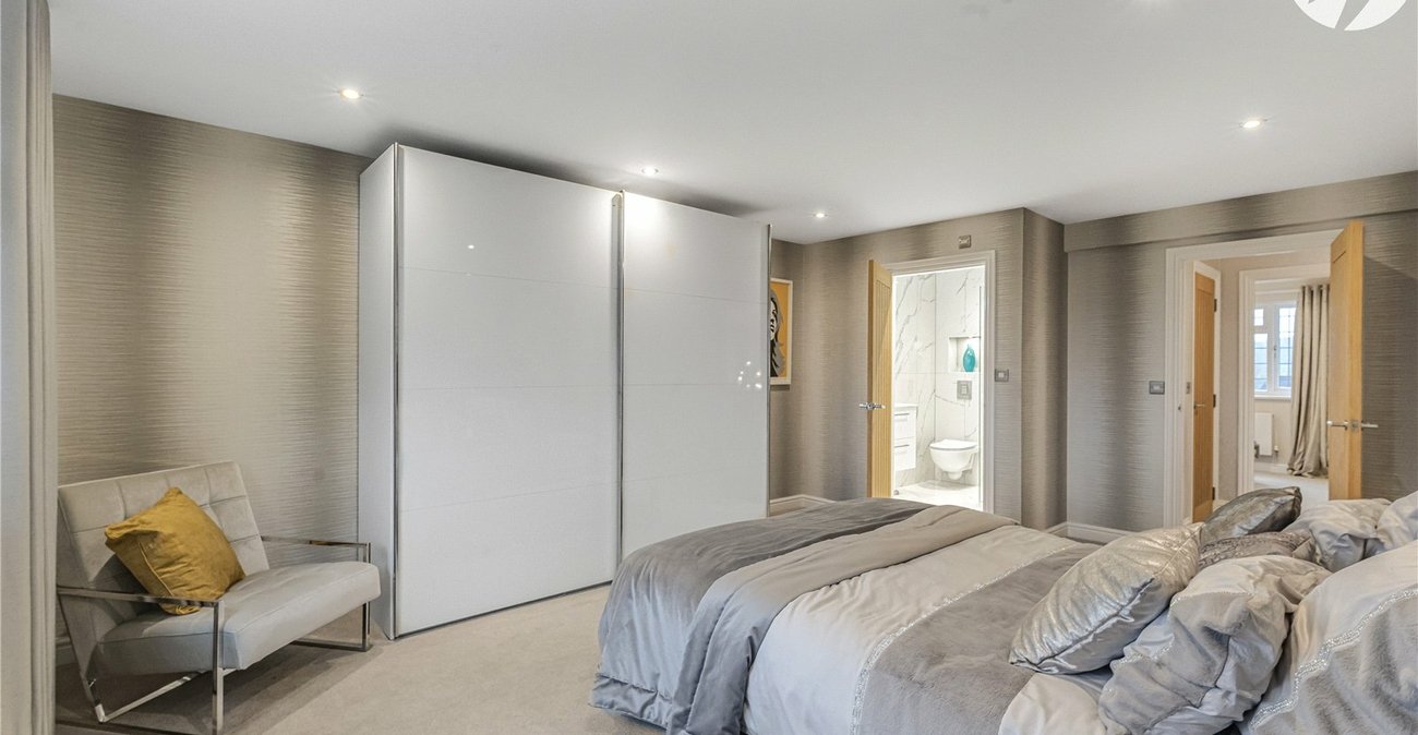 5 bedroom house for sale in Dartford | Robinson Jackson