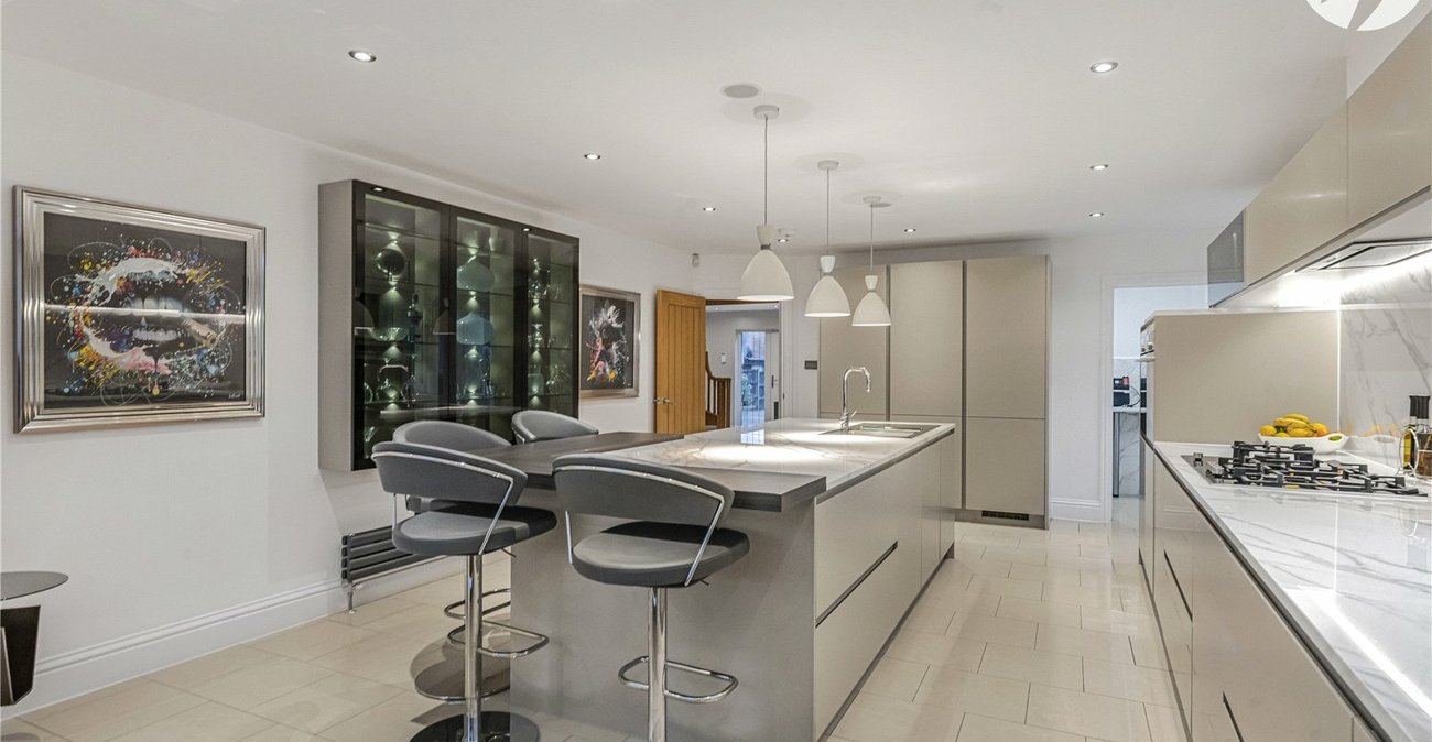 5 bedroom house for sale in Dartford | Robinson Jackson