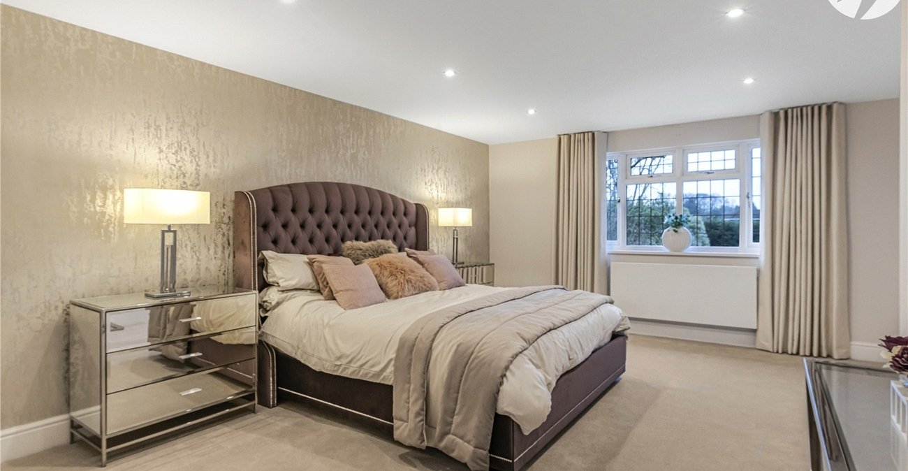 5 bedroom house for sale in Dartford | Robinson Jackson