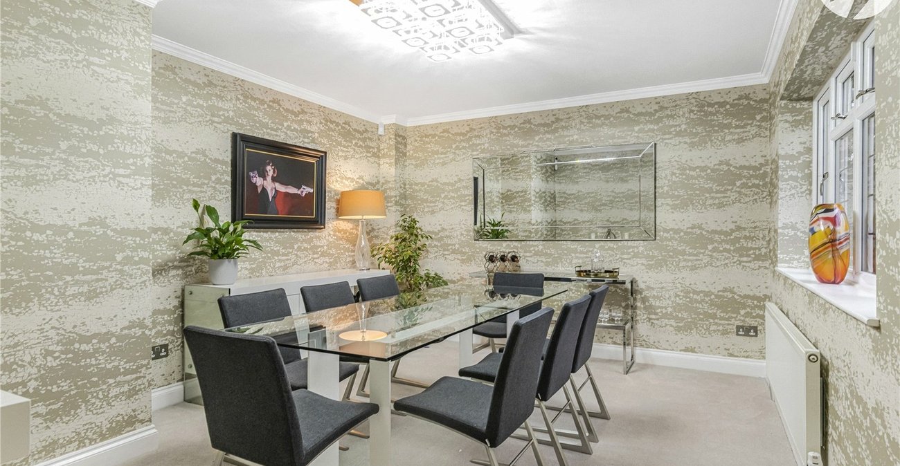 5 bedroom house for sale in Dartford | Robinson Jackson