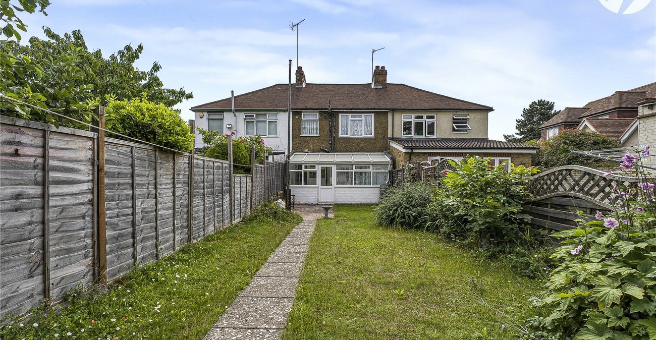 3 bedroom house for sale in Dartford | Robinson Jackson