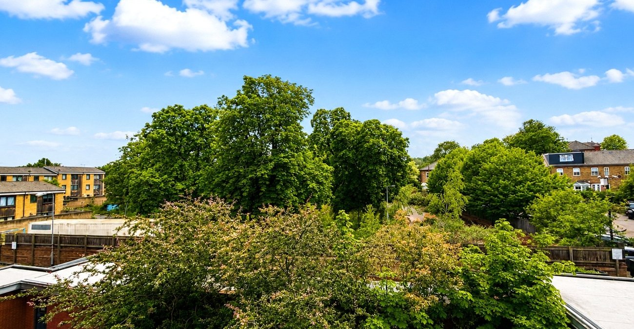 1 bedroom property for sale in London | Robinson Jackson