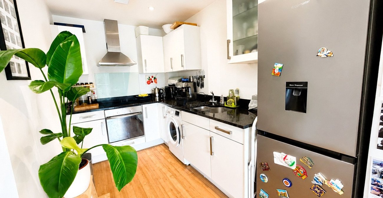 1 bedroom property for sale in London | Robinson Jackson