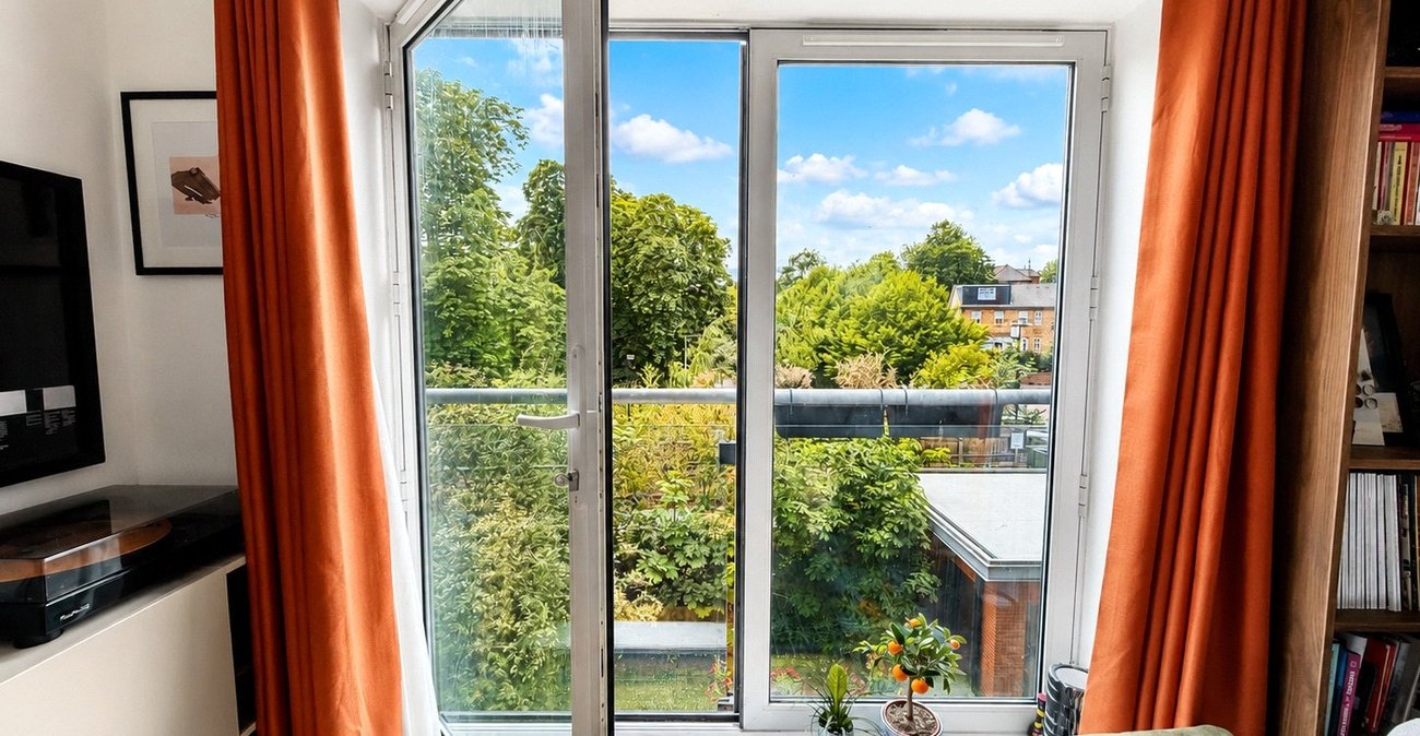 1 bedroom property for sale in London | Robinson Jackson