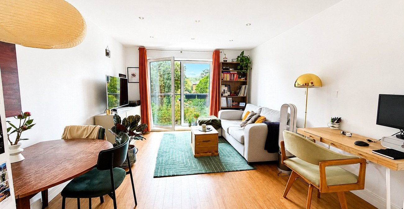 1 bedroom property for sale in London | Robinson Jackson