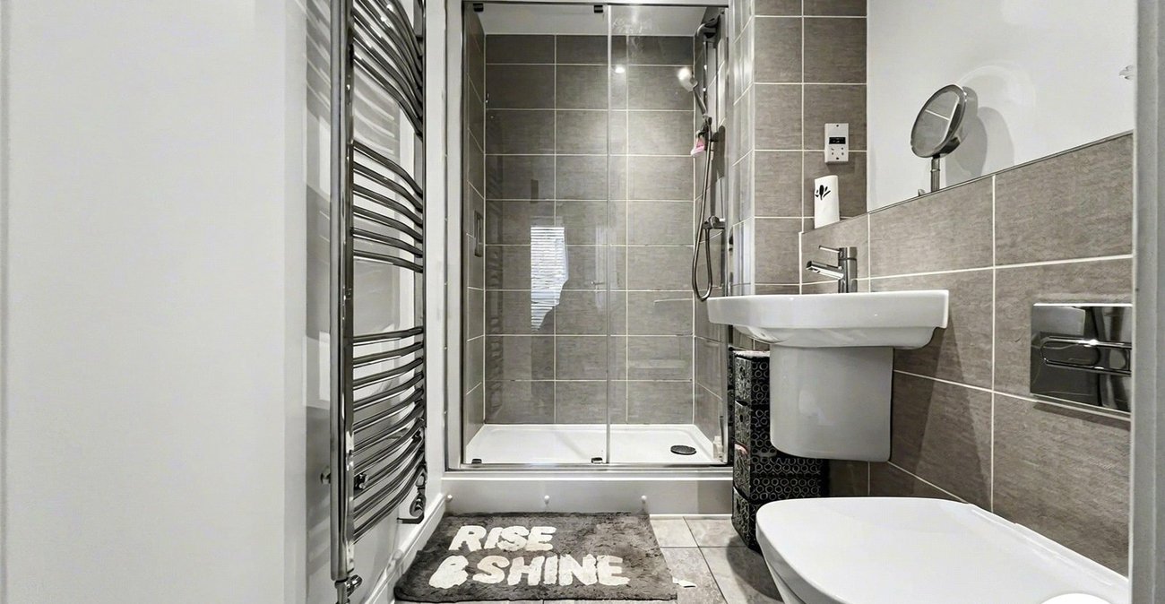 2 bedroom property for sale in Chatham | Robinson Michael & Jackson