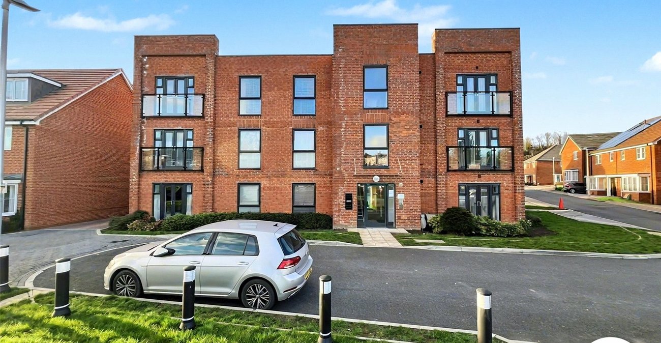 2 bedroom property for sale in Chatham | Robinson Michael & Jackson