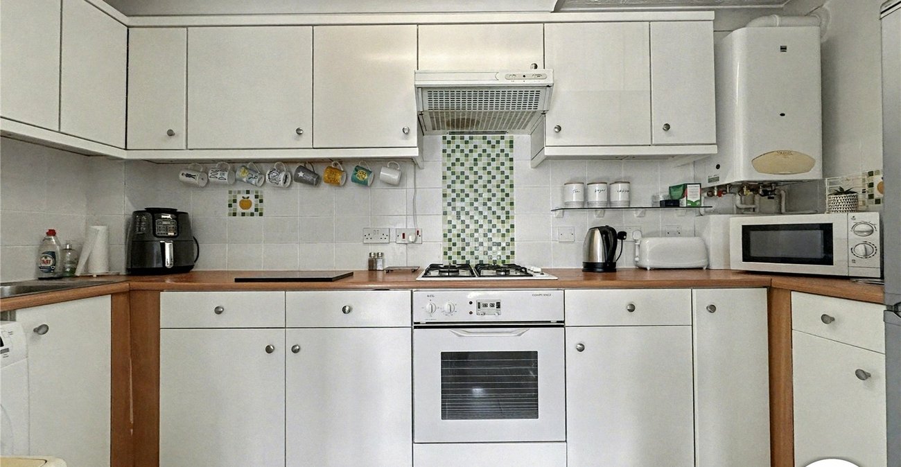 1 bedroom property for sale in Rochester | Robinson Michael & Jackson